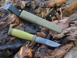 Нож Morakniv Outdoor 2000 Green из нержавеющей стали (10629)